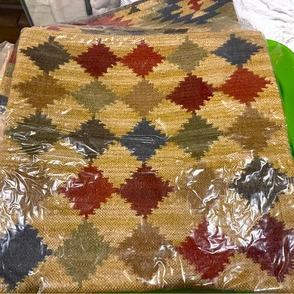 RARE! New Pottery Barn SW Tribal Kilim Pillow Cover, 18” #4 - Picture 6 of 7